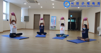 소도구필라테스 이옥정지도자 이미지